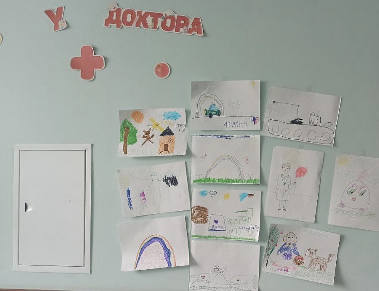 Праздник «Пусть рисуют дети» прошел сегодня во всех детских поликлиниках  Люберецкой областной больницы
